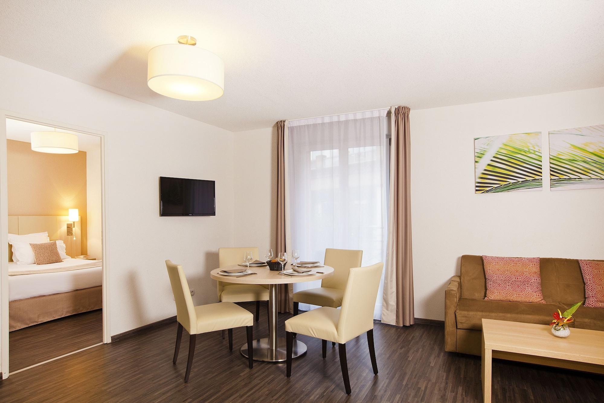 Residhome Neuilly Bords De Marne Exterior foto