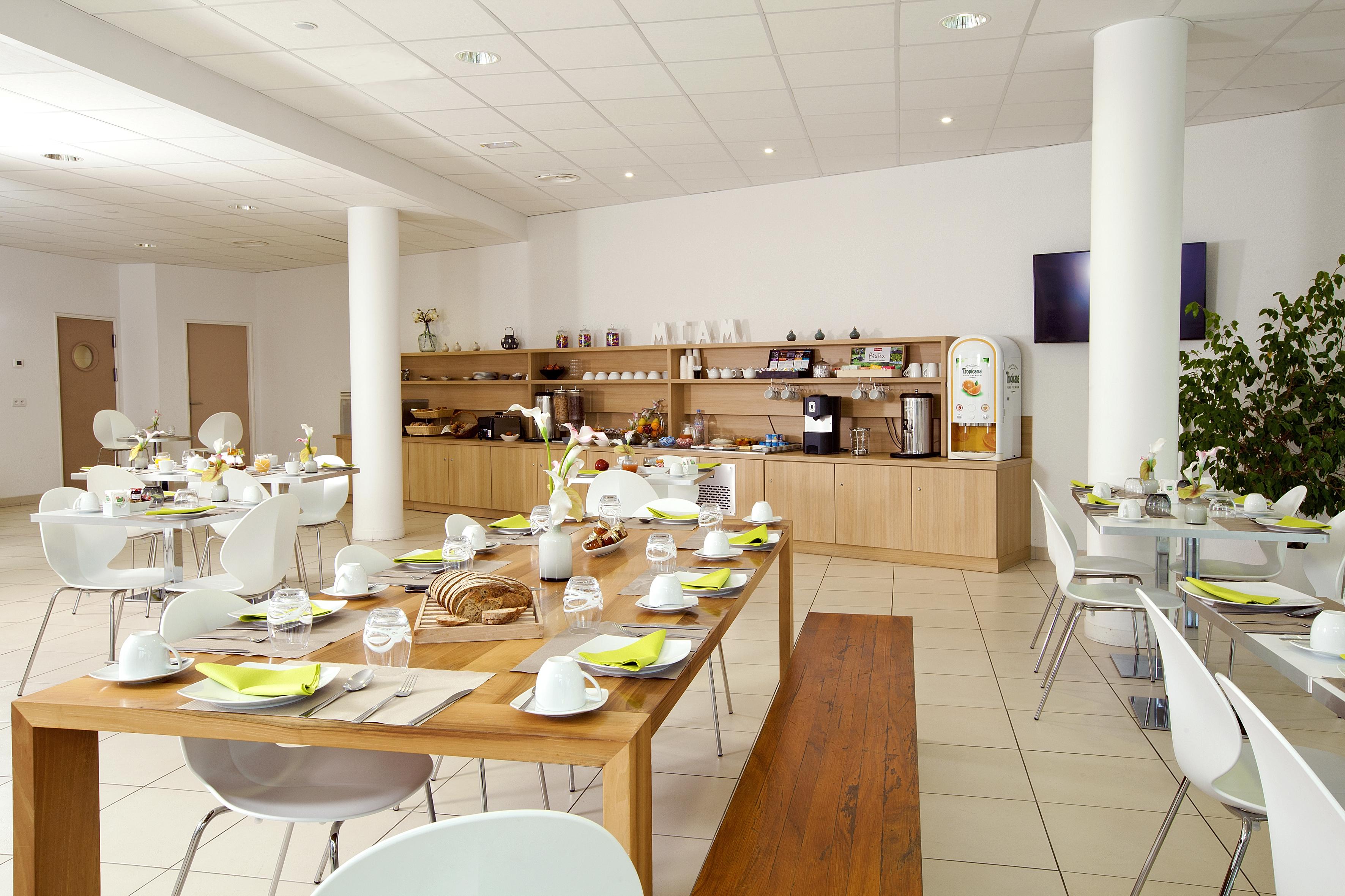 Residhome Neuilly Bords De Marne Exterior foto
