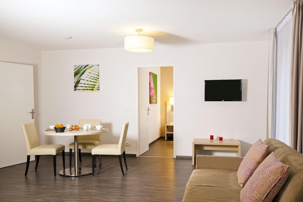 Residhome Neuilly Bords De Marne Exterior foto