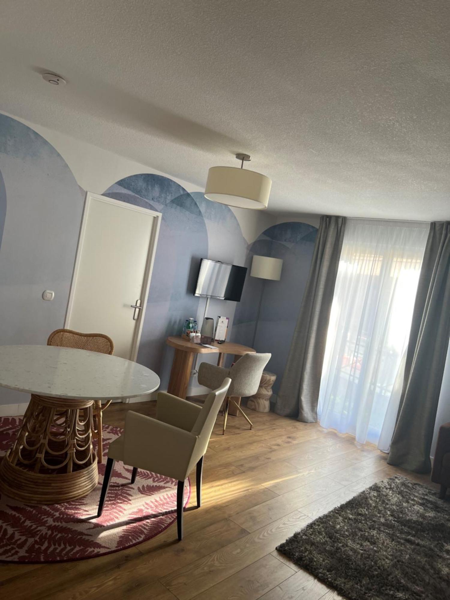 Residhome Neuilly Bords De Marne Exterior foto