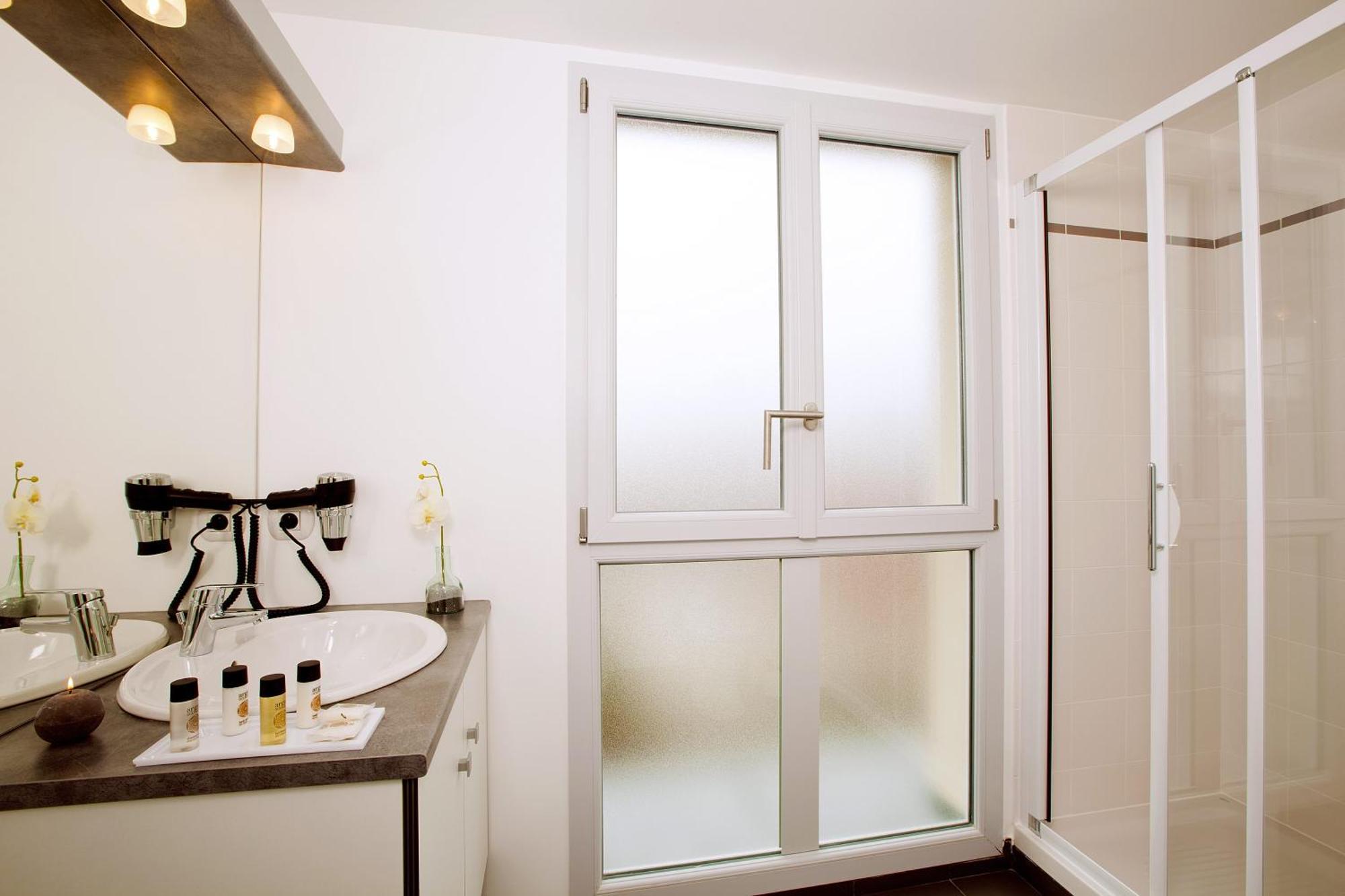 Residhome Neuilly Bords De Marne Exterior foto